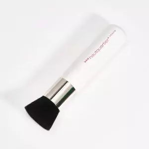 Stupper Pinsel schwarz No. 13 // hautquartier vegan // Kabuki